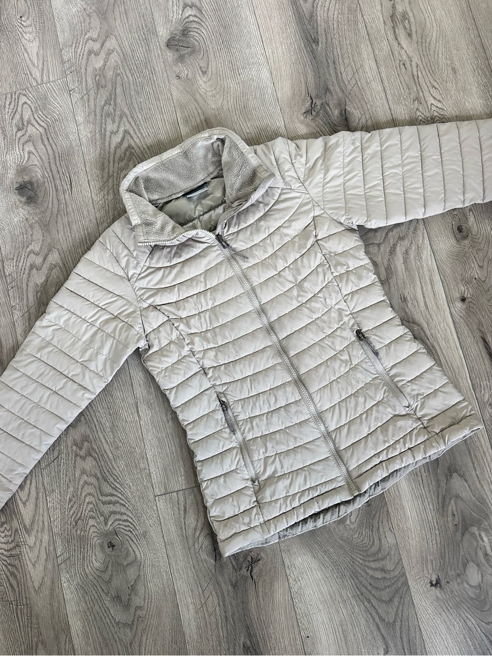 Columbia Grey Omni-Heat Puffer Jacket - Women’s Small